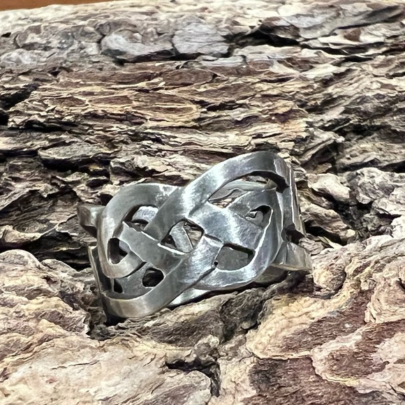 Artisan Celtic Knot Sterling Silver Ring Band Size 7 Woven Basket 925 - Picture 1 of 8